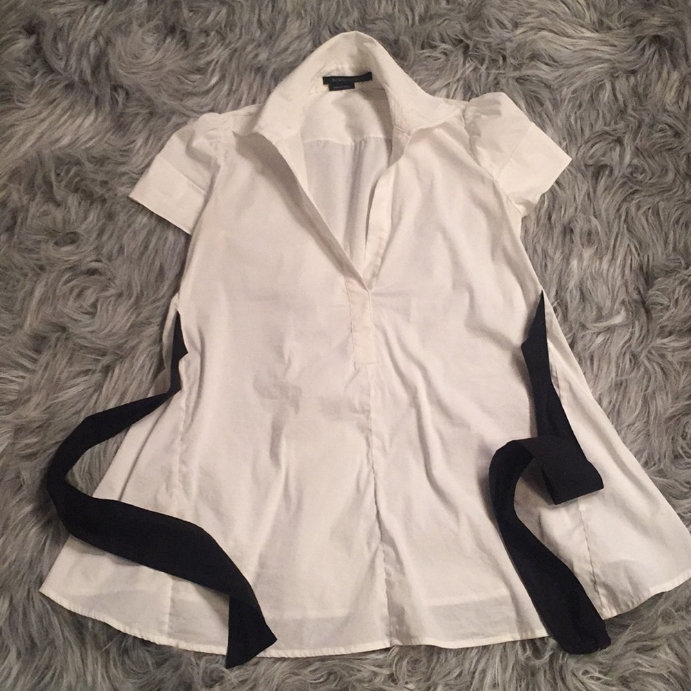 BCBGMaxAzria Stylish Top- White w/ Black Sash
